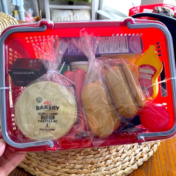 COPY - HEB Grocery Toy basket - Picture 2 of 2